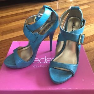 Michael Antonio Claudette Heel